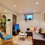 Center Retreat With King Bed Appartement