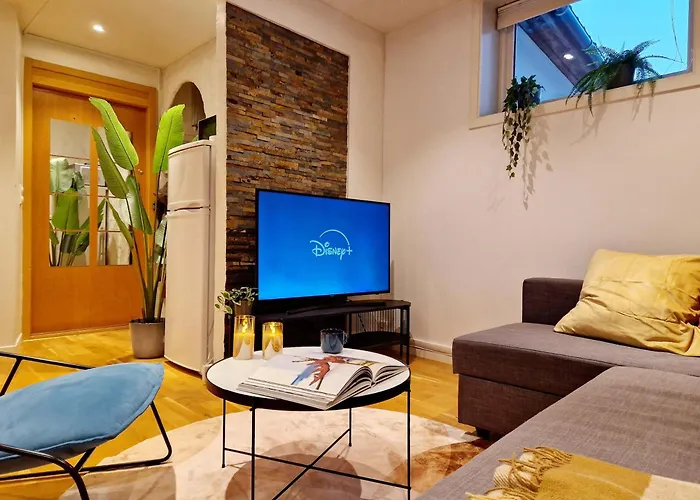 아파트 Center Retreat With King Bed *