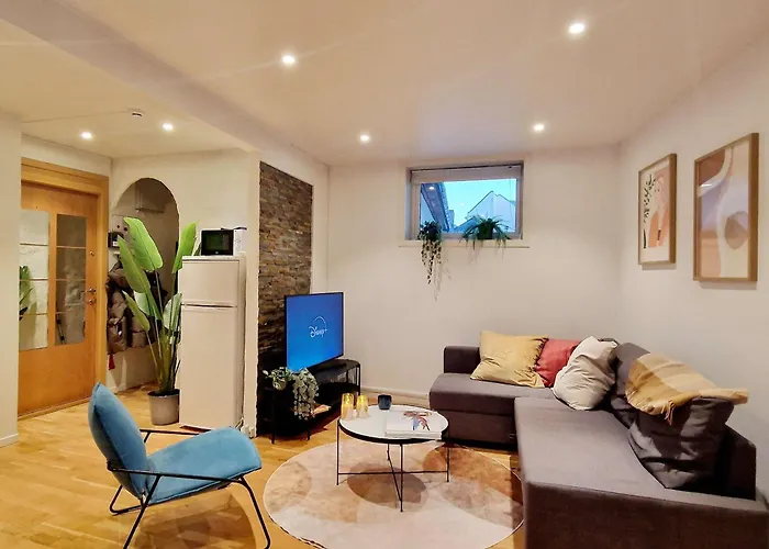 Center Retreat With King Bed Apartman