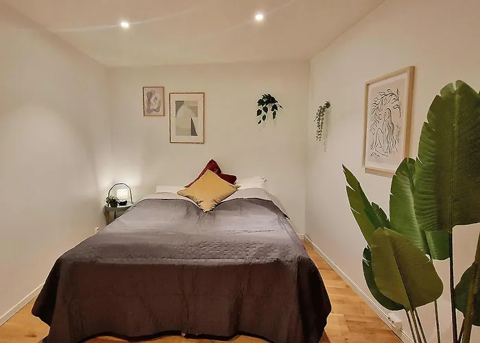 아파트 Center Retreat With King Bed