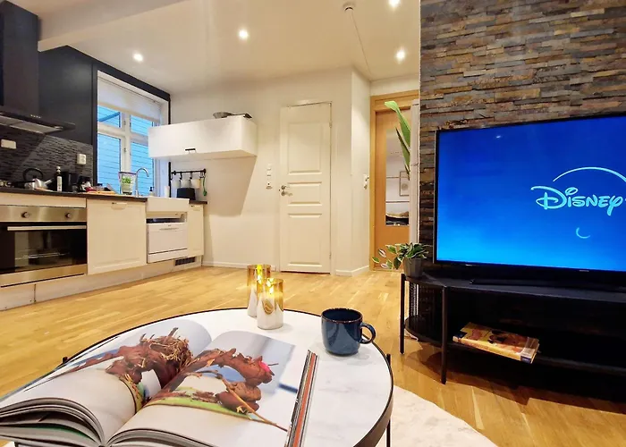 Center Retreat With King Bed 아파트 *