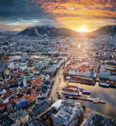 Center Retreat With King Bed * 베르겐